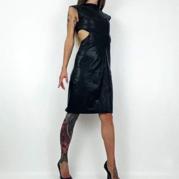 Vintage ✨ Karen Okada Open Back Leather Dress - Picture 8 of 15